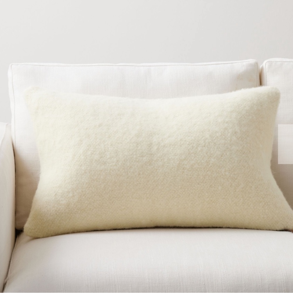 Pottery Barn Boucle Lumbar Pillow Covers (set of 2) 16x26